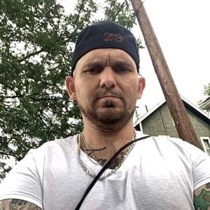 Meet your Posher, Wally